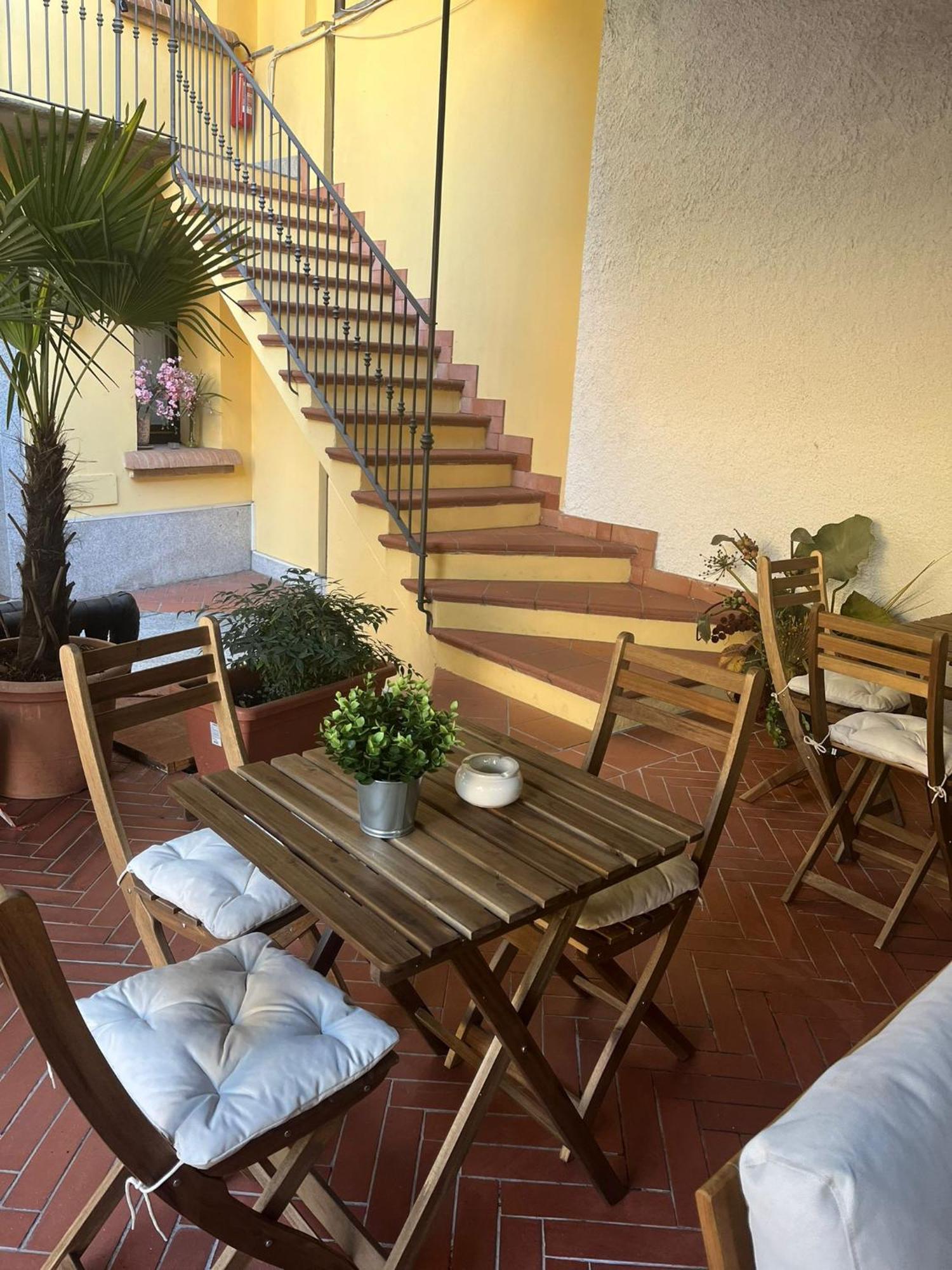 Monolocale Elvira Abbadesse Guest House Milan Extérieur photo